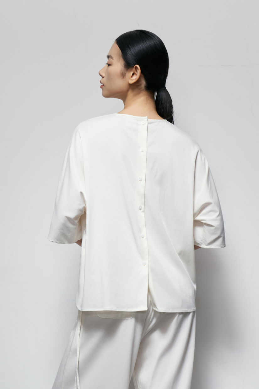 Round Neck Top With Back Opening
