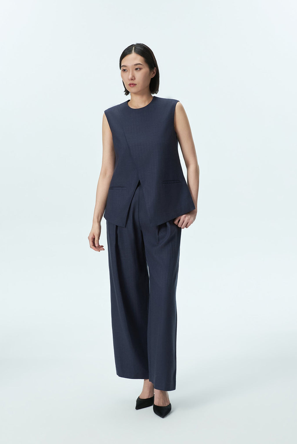 Asymmetric Sleeveless Vest