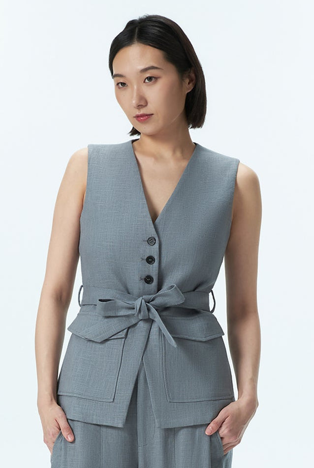 Structured Pocket Vest