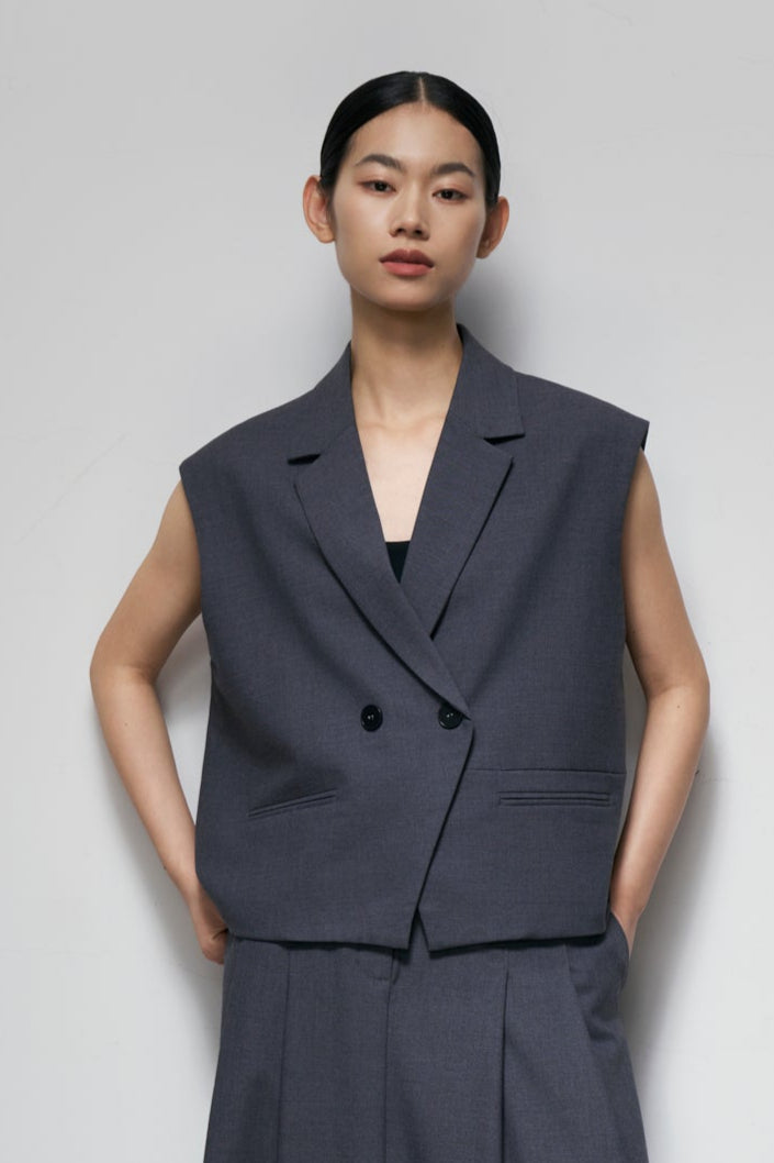 Tailored Sleeveless Vest