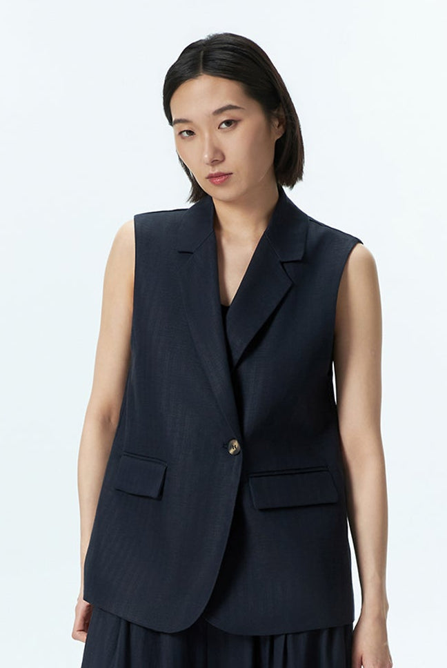 Sleeveless Jacket